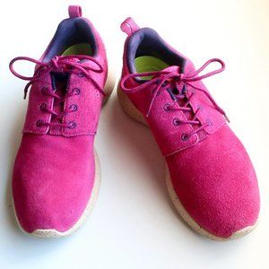 Nike Pink Suede Leather Nike Sneakers Sporty Athletic Shoes 6.5, but fit like 7